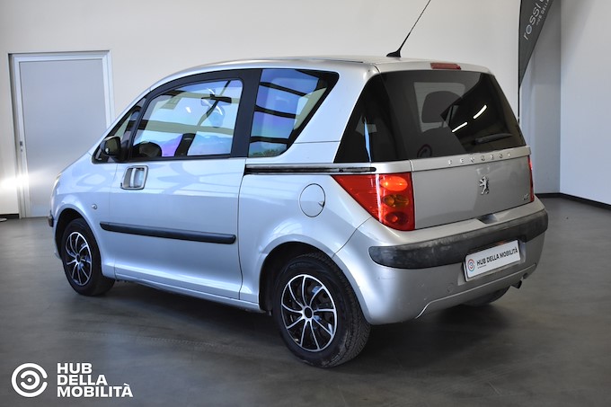 PEUGEOT 1.4 HDi Happy